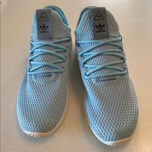 Adidas Pharrell Hu Ice Blue size 9.5